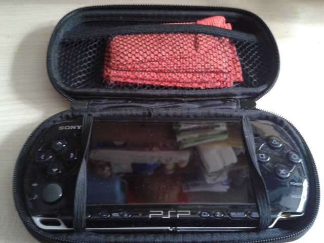 PSP 3004 3 Spiele,1 UMD Film, TOP Zustand +extra Zubehör!!!